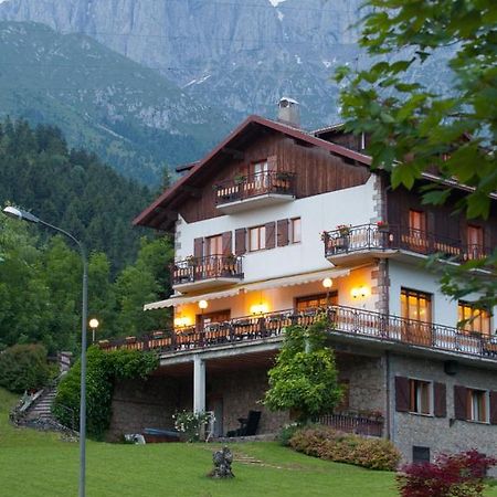 Albergo Ristorante Scanapà Castione della Presolana Esterno foto