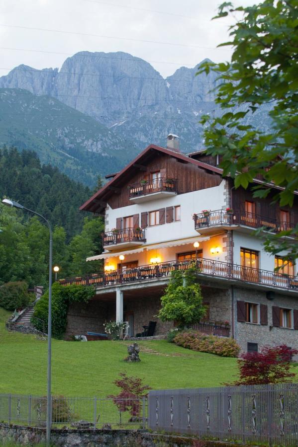 Albergo Ristorante Scanapà Castione della Presolana Esterno foto